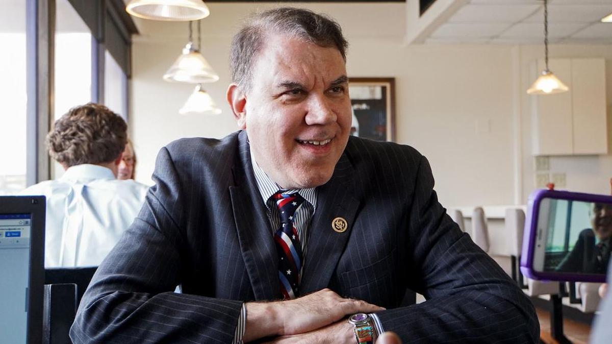 U.S. Senate candidate Alan Grayson speaks to the media during a luncheon at Dontee's restaurant in West Palm Beach on August 3, 2016.