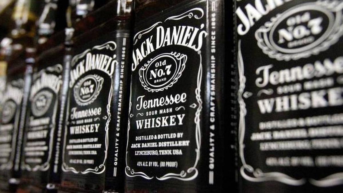 If a single House member voted differently, the "liquor wall" bill would not be on Gov. Rick Scott's desk.