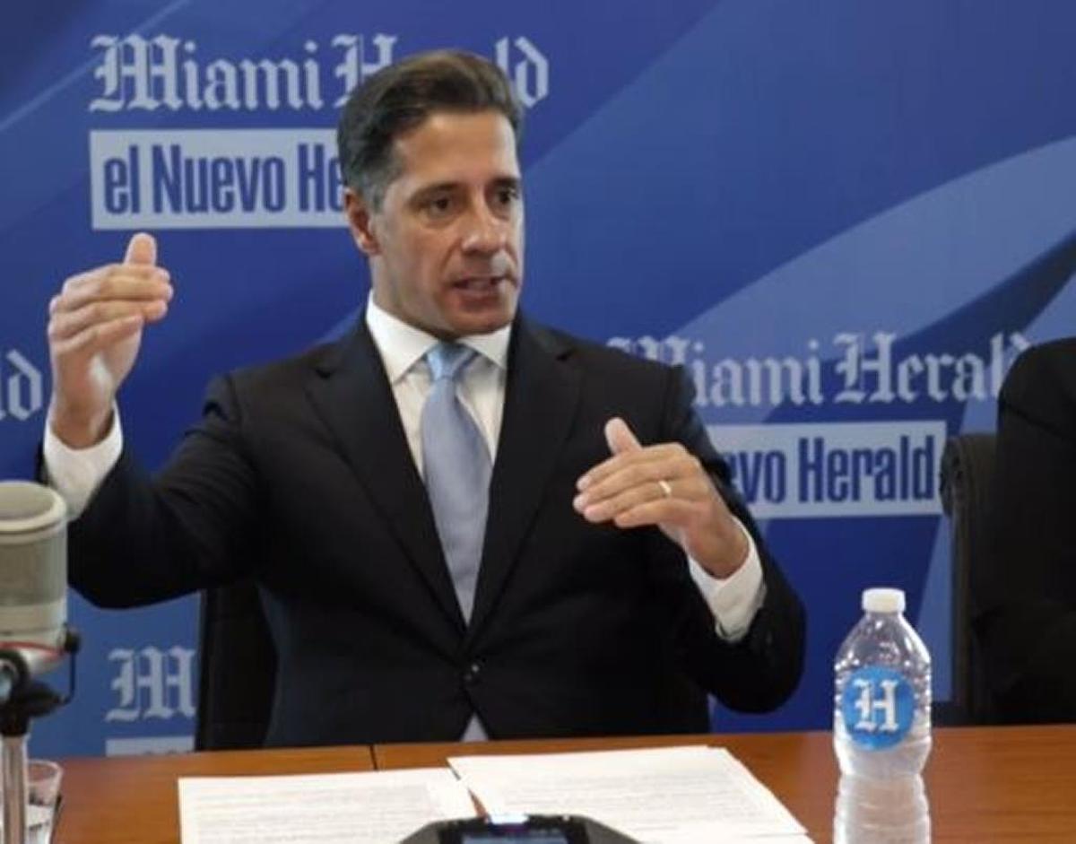 Miami-Dade Schools Superintendent Alberto Carvalho gives his annual state-of-the-district report to the Miami Herald Editorial Board on Tuesday, March 14, 2017.