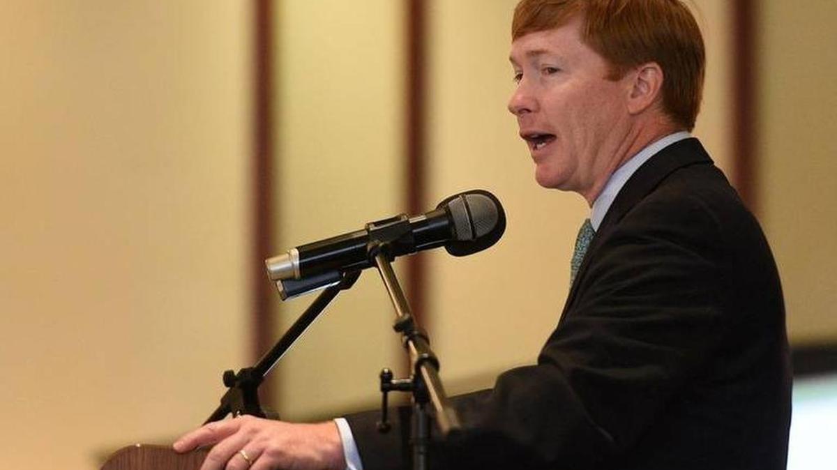 Florida Agriculture Commissioner Adam Putnam addresses a crowd attending a luncheon sponsored by the Greater Sarasota Chamber of Commerce, The Lakewood Ranch Business Alliance and the Manatee Chamber of Commerce on Sept. 27, 2016, in Lakewood Ranch