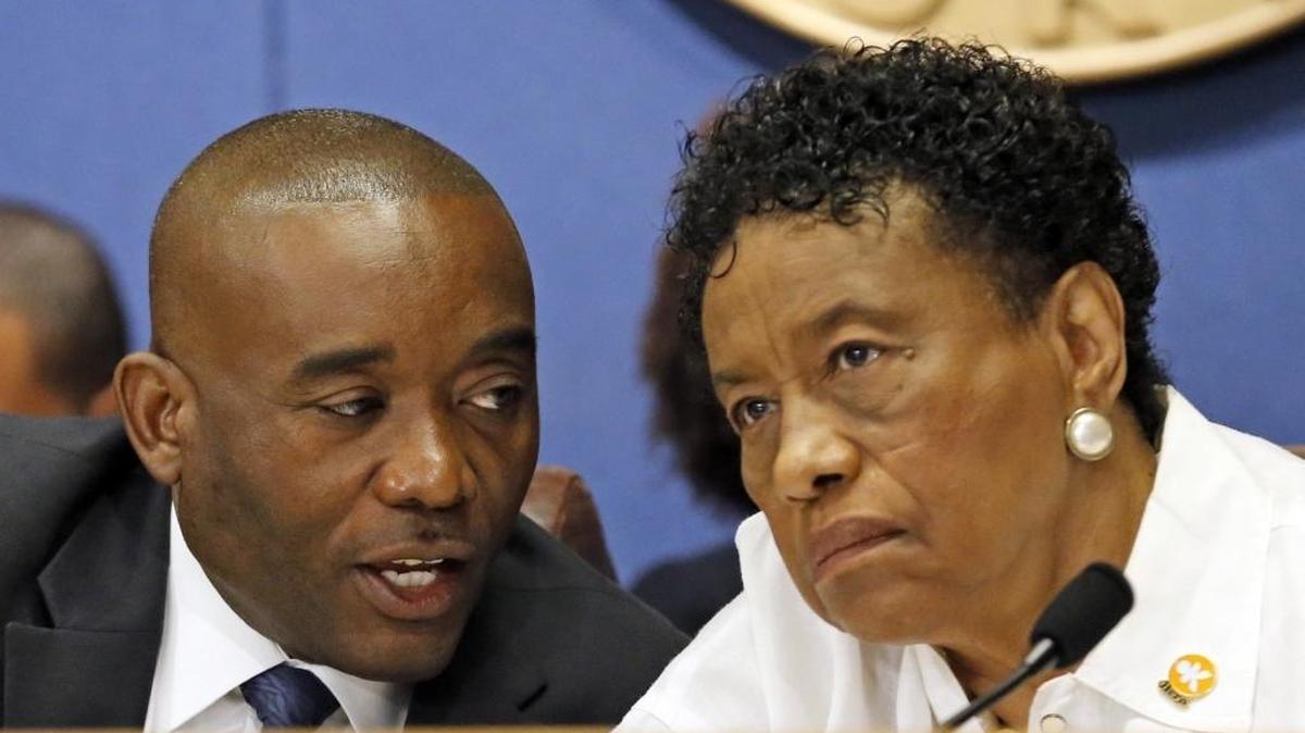 A two-thirds majority was required for the Florida House to approve a bill that would let two public officials speak privately about public business. The Sunshine Law now allows officials like Miami-Dade County commissioners Jean Monestime, left, and Barbara J. Jordan to confer during public debate, but they can’t discuss public business outside of public meetings.