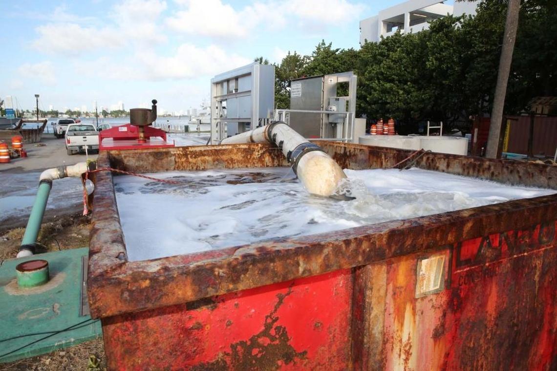 An anti-flooding water pump roars at full capacity at Maurice Gibb Park in the 1800 block of Purdy Ave. in Miami Beach due to the beginning of King Tide last October.