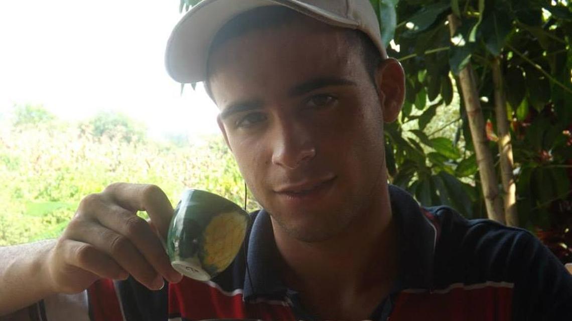 Alejandro Barrios Martínez, joven cubano asesinado en ataque en Orlando.