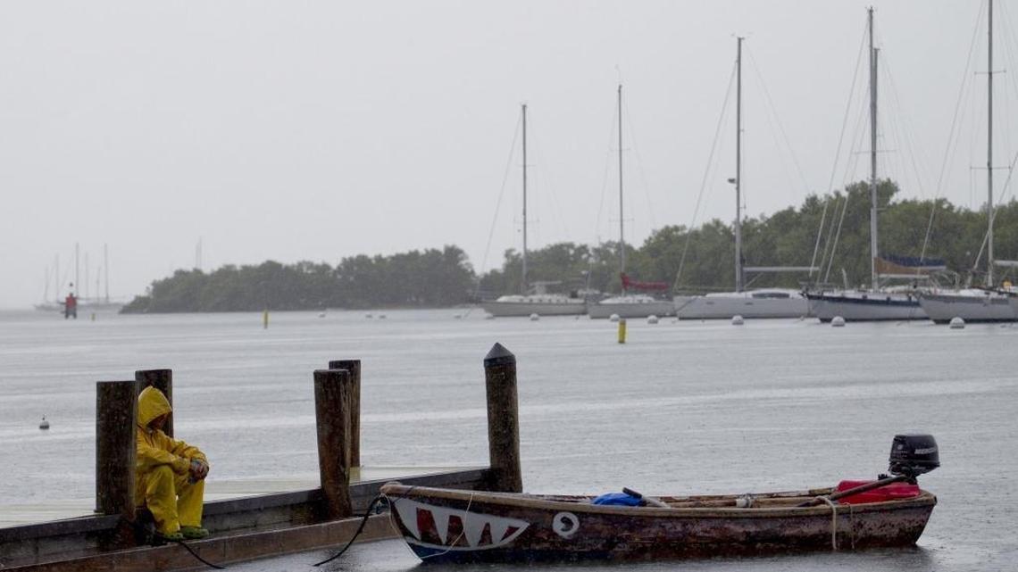 Hurricane Matthew leaves more than 86,000 without power in South Florida