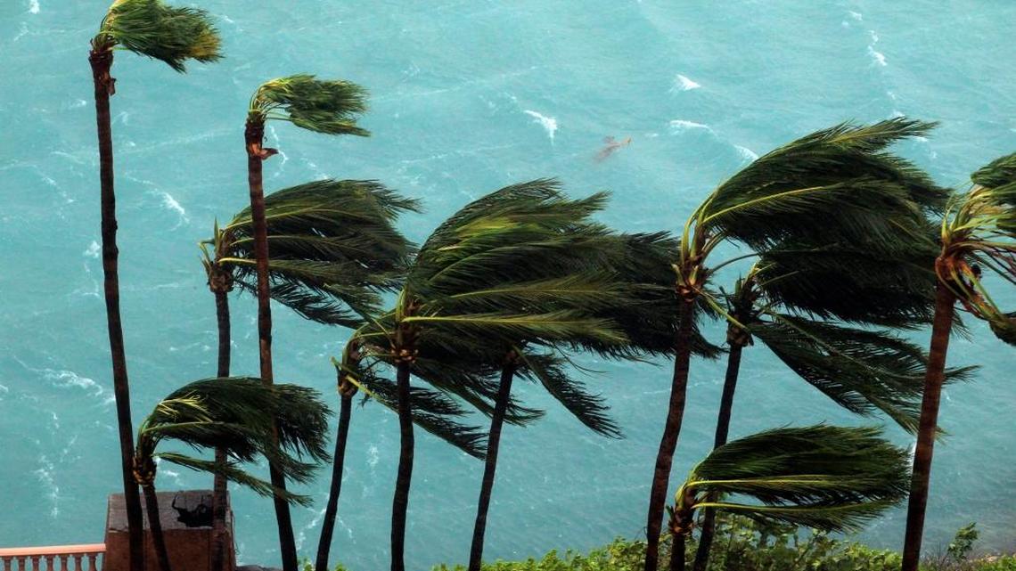 Bahamas blasted by Hurricane Matthew