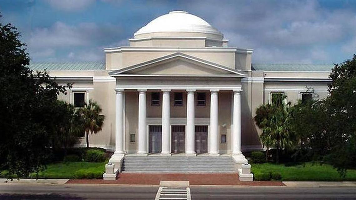 Reject term limits for high-level judges in Florida