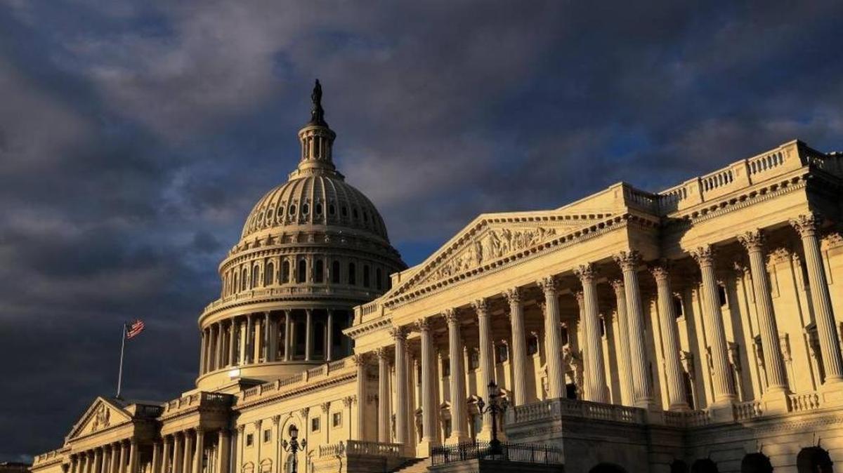 U.S. Capitol at dawn