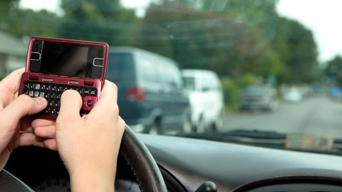 CRASH! Florida remains 1 of 8 states without serious texting, driving laws