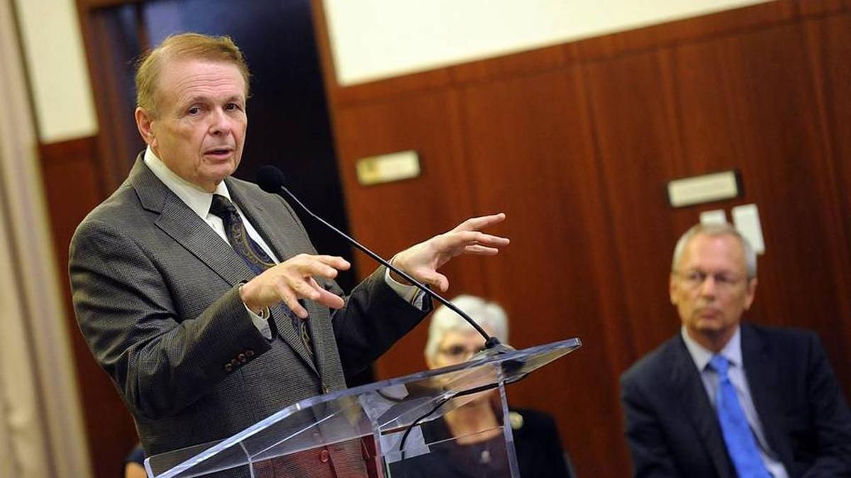 FILE PHOTO: Dr. Larry Thompson addresses a crowd at USF Sarasota-Manatee in September 2016 about the then-newly formed collaboration between the area colleges, called the Consortium of Colleges on the Creative Coast, C4.