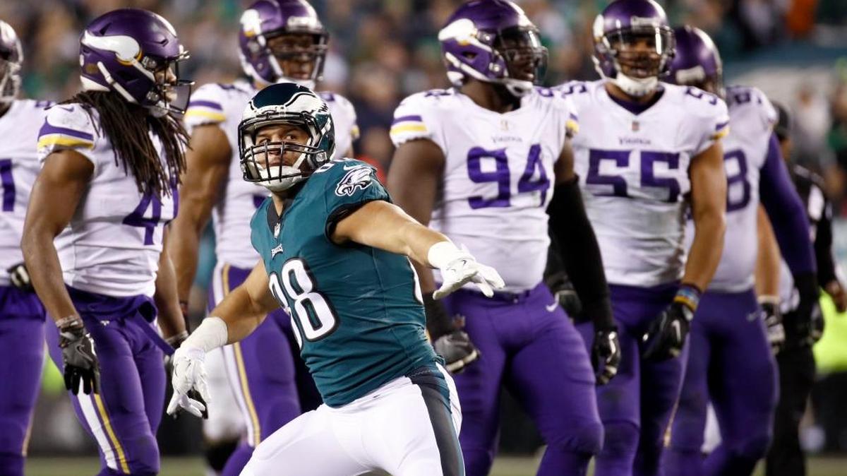 Former Venice High and University of Florida standout Trey Burton has become a key part of the Philadelphia Eagles’ offense. Burton is one of three tight ends utilized by the Eagles, along with Zach Ertz and Brent Celek.