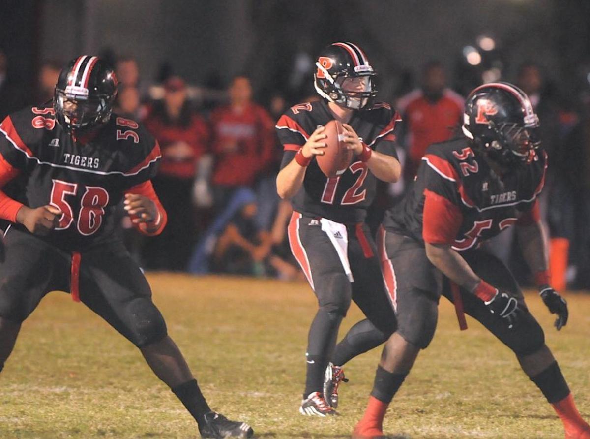 Former Palmetto High quarterback Trenton Miller announced he has signed to play football for the Munich Cowboys in Germany.