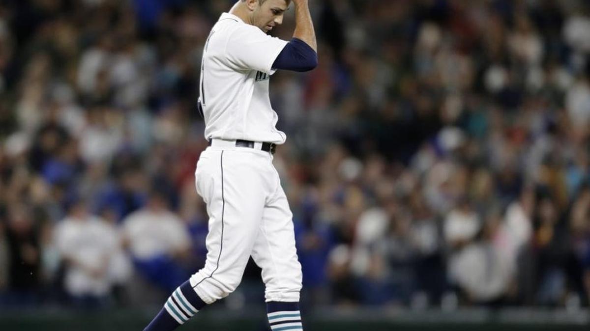 Steve Cishek was acquired by the Tampa Bay Rays on Friday from the Seattle Mariners.