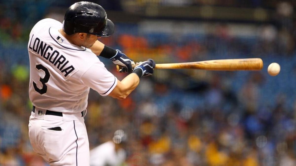 Tampa Bay’s Evan Longoria fouls off a pitch during the first inning Thursday at Tropicana Field in St. Petersburg.