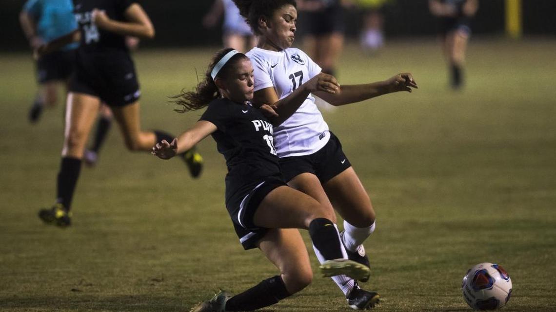 Penalty sinks Lakewood Ranch girls soccer