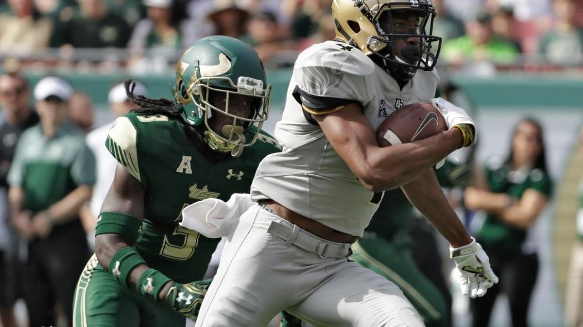 UCF wide receiver Tre’Quan Smith had 183 yards receiving and two touchdowns Saturday, including a 72-yard TD on a reverse-pass.