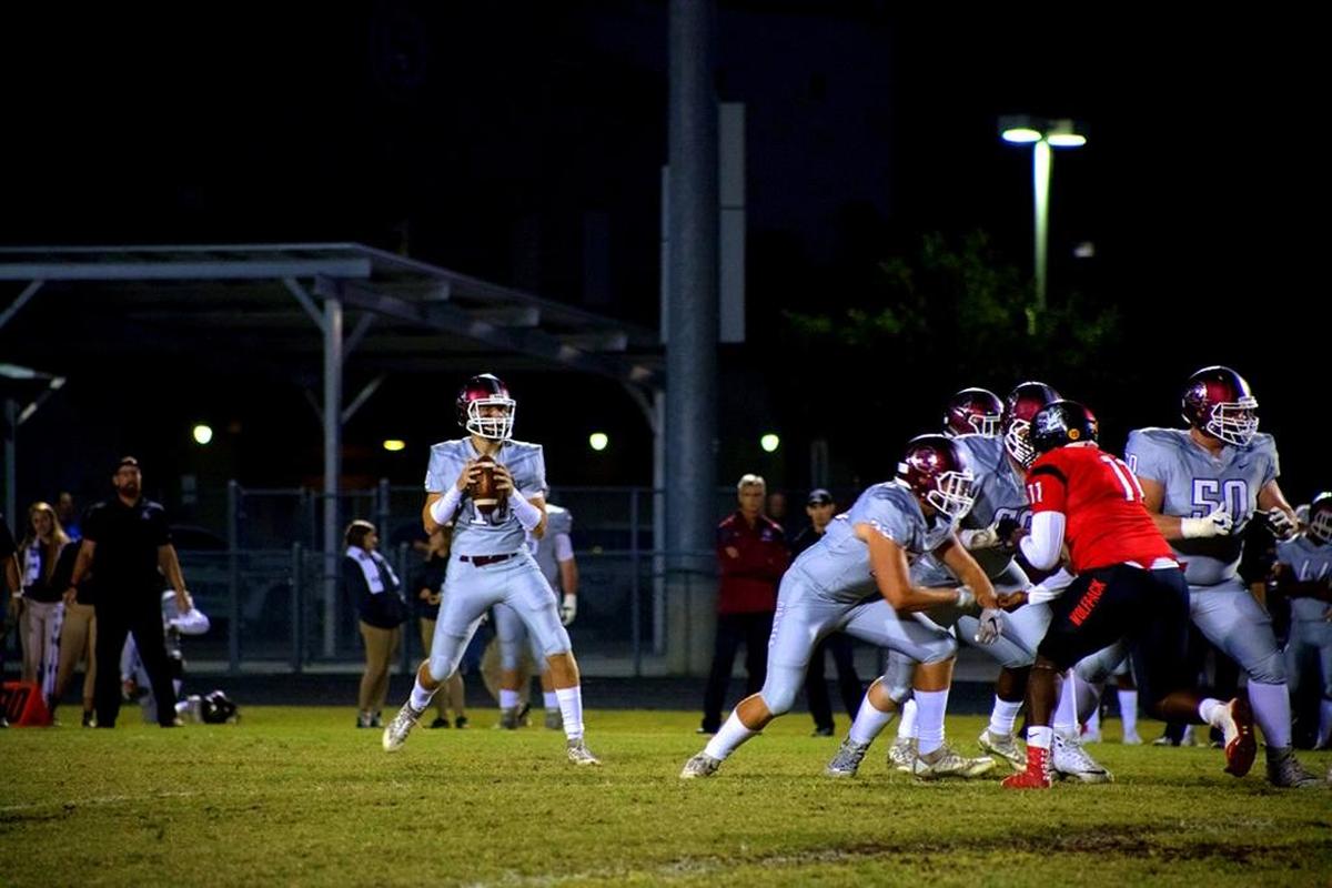 Braden River quarterback Bryan Gagg has a clean pocket as he looks for a receiver during Friday night’s 41-13 win over South Fort Myers.