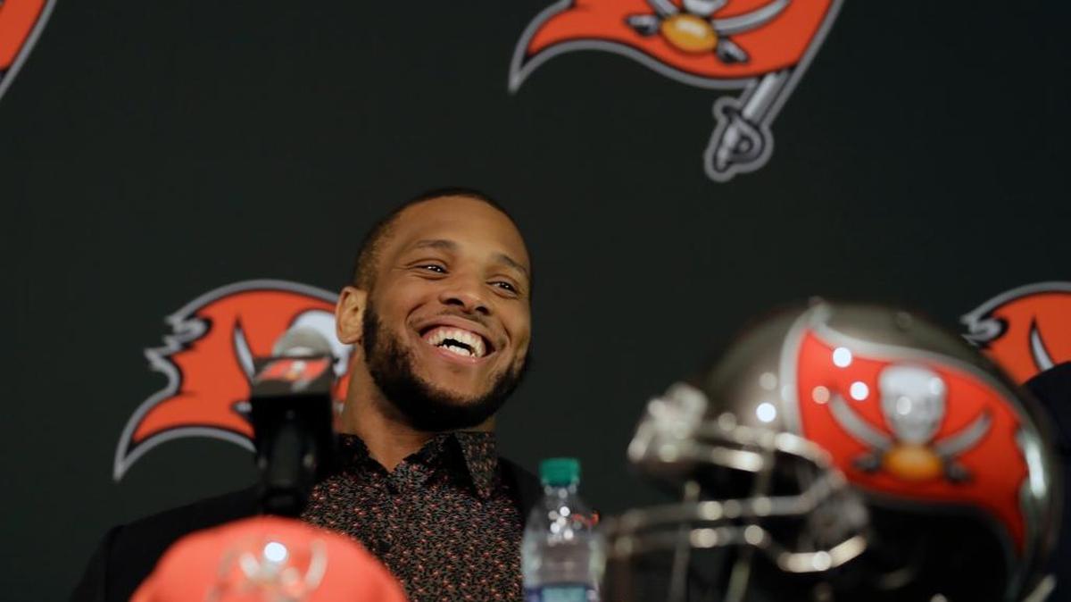 Tampa Bay Buccaneers 2017 first round draft pick O.J. Howard during a news conference Friday in Tampa.