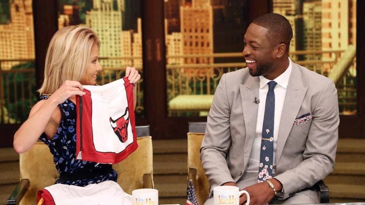 Dwyane Wade chat during the production of “Live With Kelly” on Thursday.