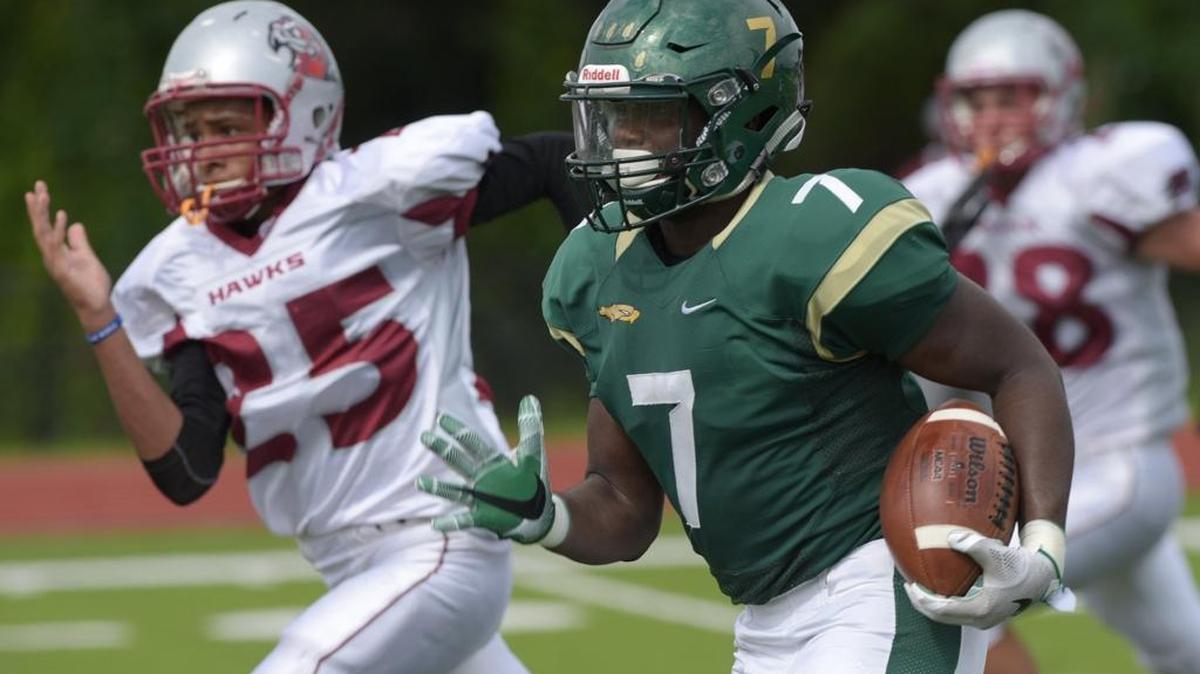 Saint Stephen's quarterback Fred Billy is waiting on his first scholarship early during his junior year, but has a good relationship with South Florida defensive coordinator Raymond Woodie.