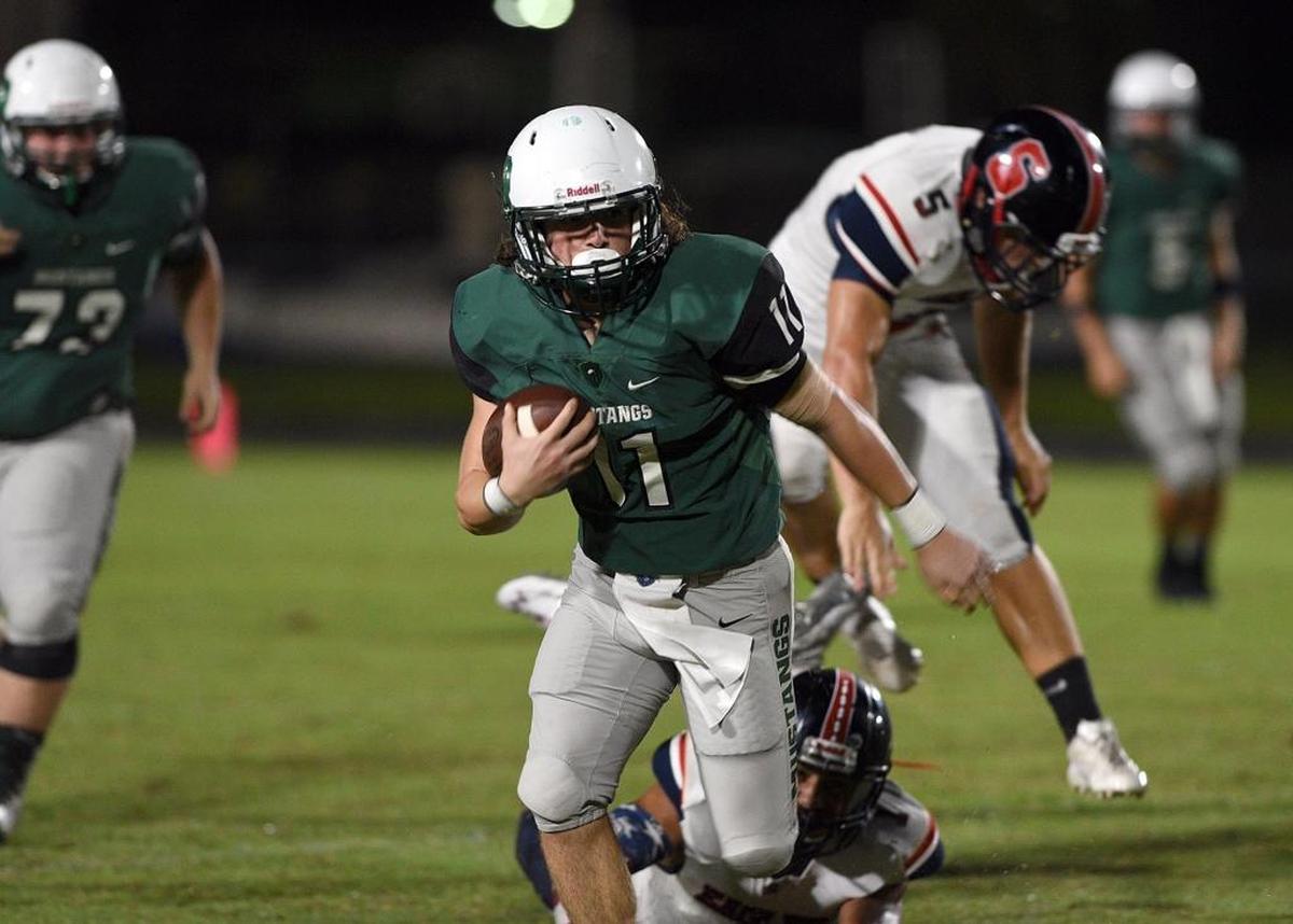 Running back Mason Fischer helped Lakewood Ranch to a 3-0 start this season, but the Mustangs have dropped three straight heading into Friday night’s game against rival Braden River.