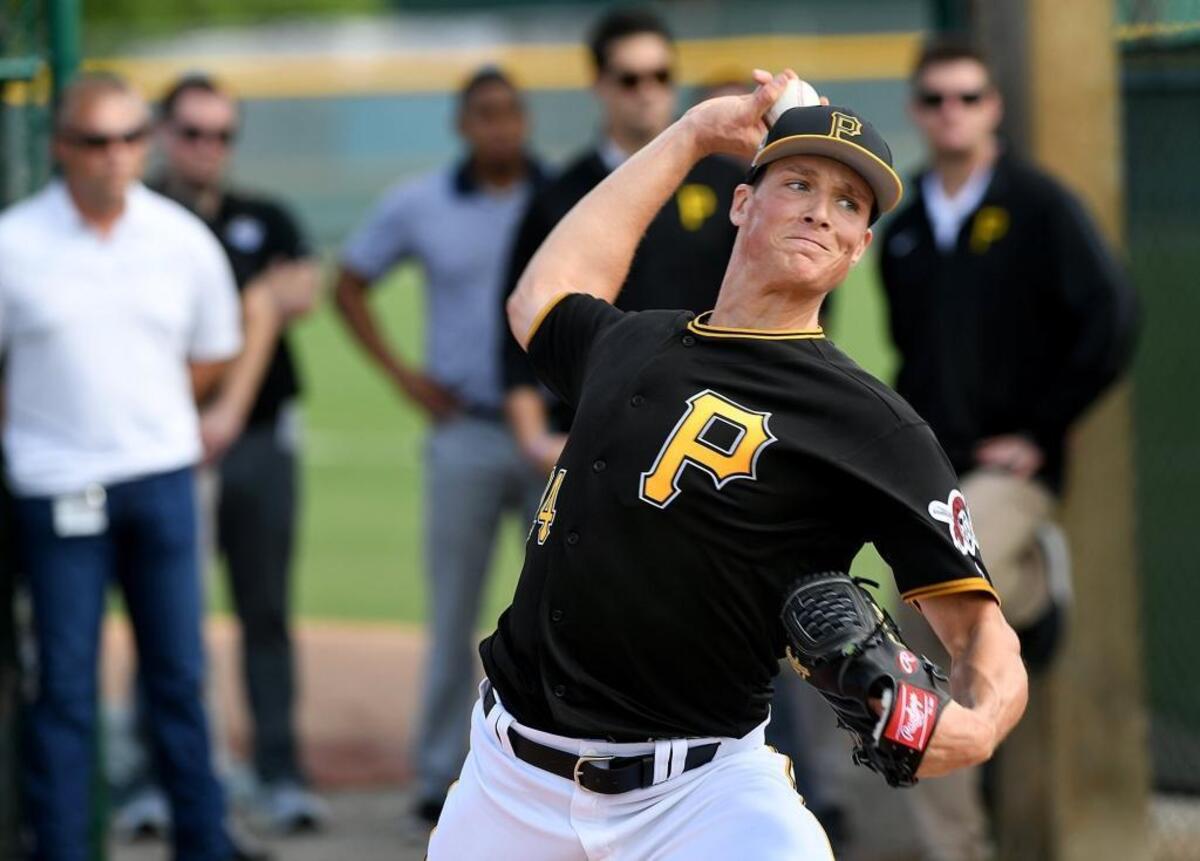 Right-hander Tyler Glasnow gets in his work Wednesday at Pirate City.