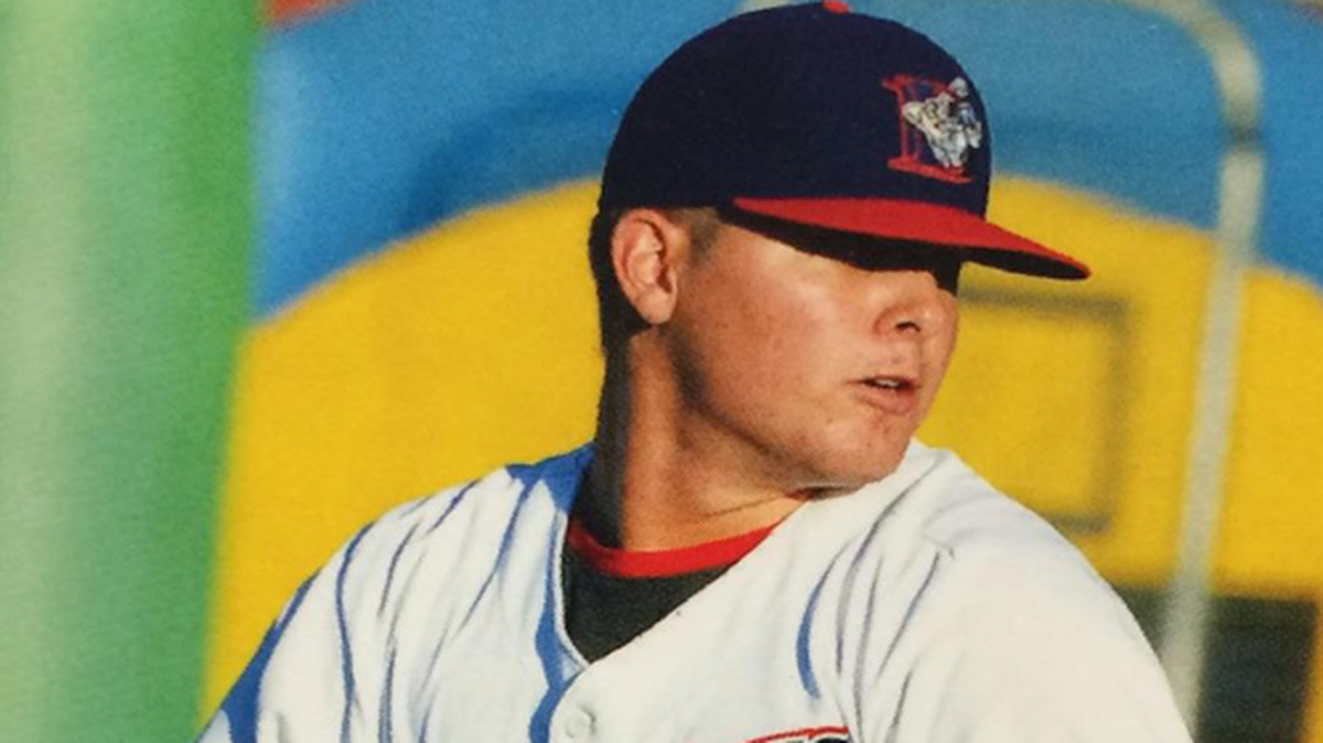 Weston Davis delivers a pitch during the Auburn season.