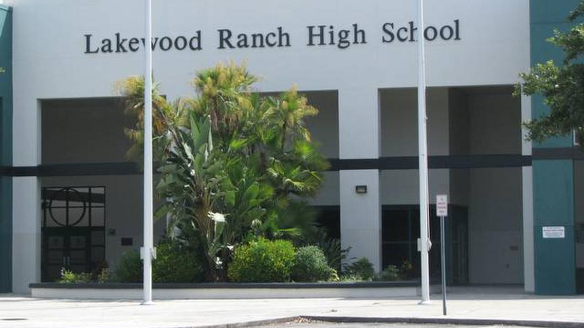 Lakewood Ranch High School main entrance