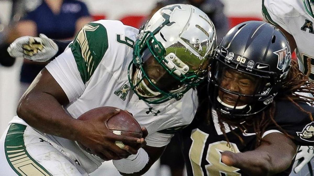 USF and UCF played what some considered to be the game of the season in 2017, with the Knights pulling out a 49-42 victory.