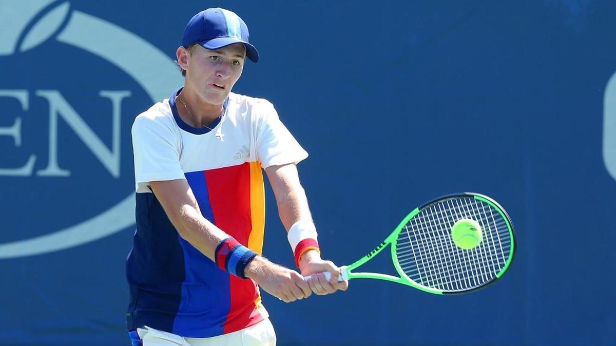 Sebastien Korda in action against Jack Draper at the 2017 U.S. Open Junior Championships.